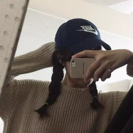 对望三年的头像
