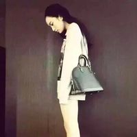 小白兔与长颈鹿的头像